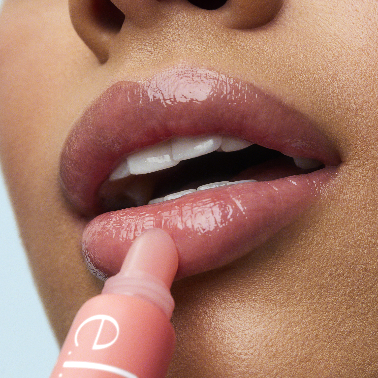 E.L.F. SQUEEZE ME LIP BALM (BÁLSAMO LABIAL HIDRATANTE)